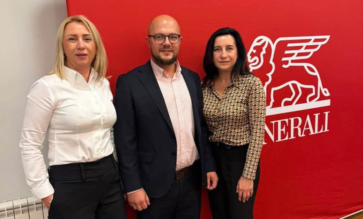 Zdjęcie do Wręczenie nagr&oacute;d przez TU Generali